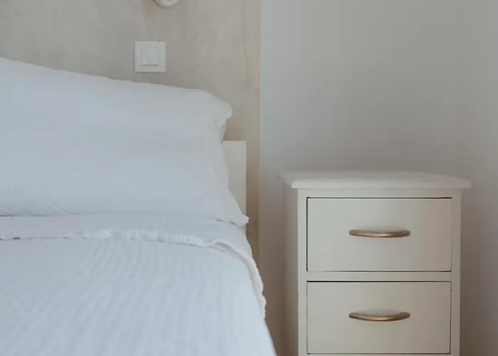 Sunset Getaway * Alikí