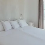 Sunset Getaway Paros Apartment *