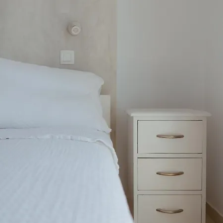 Sunset Getaway * Alikí